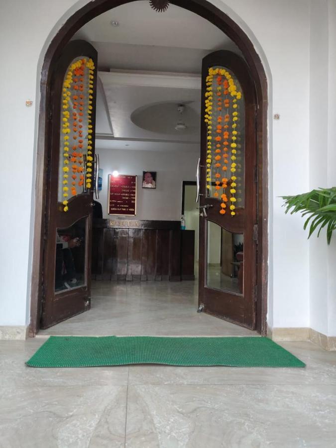 Hotel Fort View Tikamgarh Ngoại thất bức ảnh