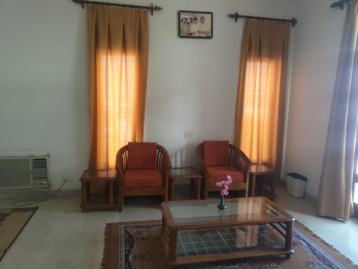 Hotel Fort View Tikamgarh Ngoại thất bức ảnh