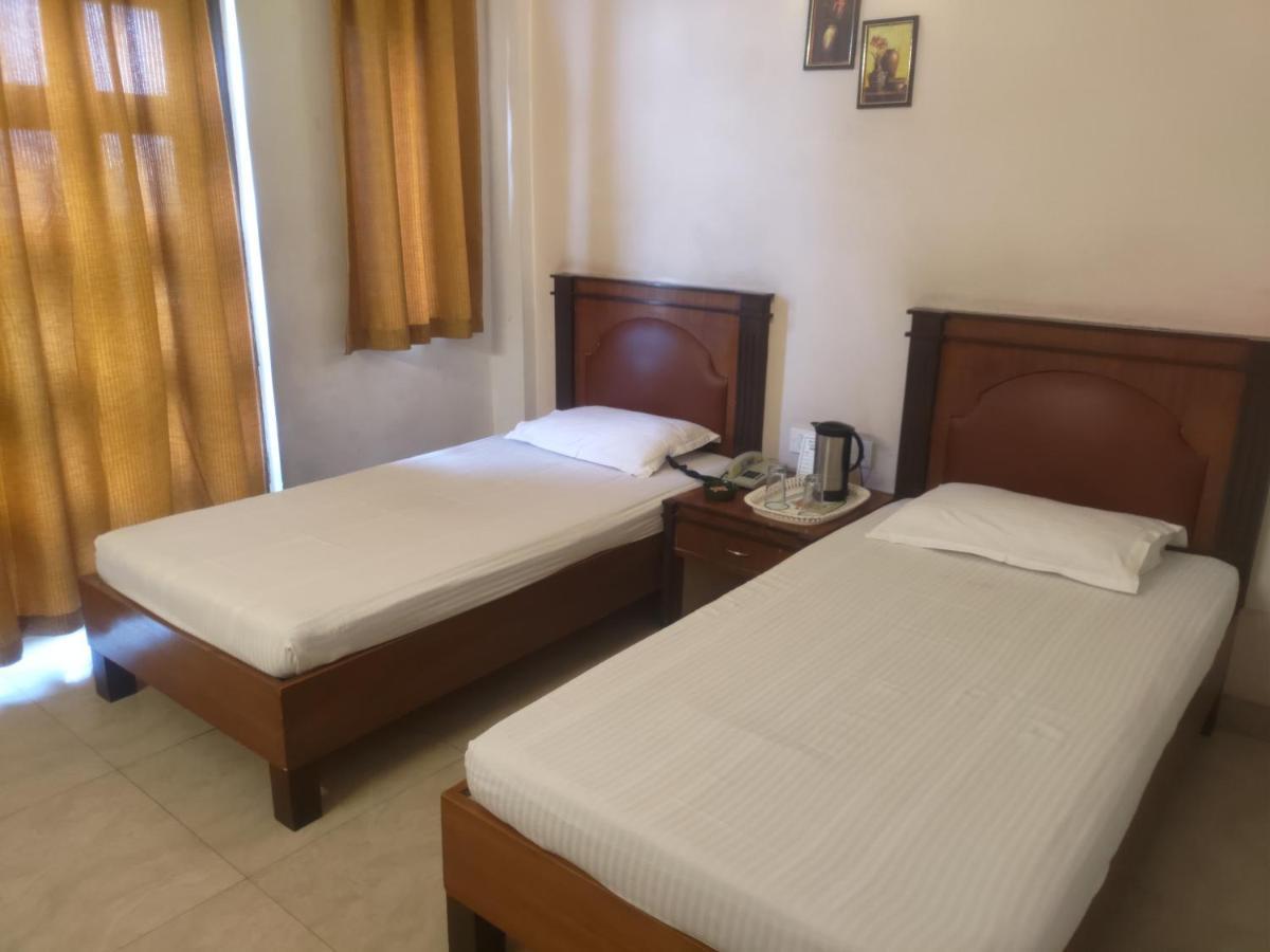 Hotel Fort View Tikamgarh Ngoại thất bức ảnh